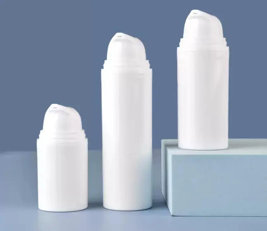 Белая пластиковая Вакуумная бутылка 15 мл с помпой в форме головы пингвинов