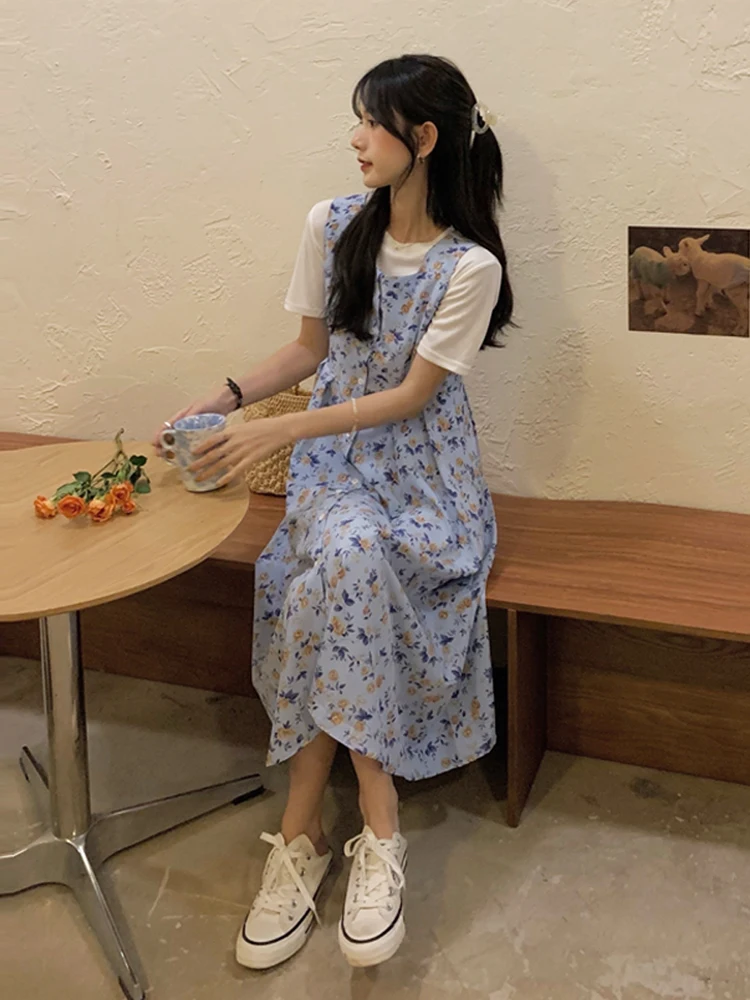 

Dress Female Summer New Bell Grass Skirt First Love Small Floral Skirt Loose and Thin Waistcoat Skirt