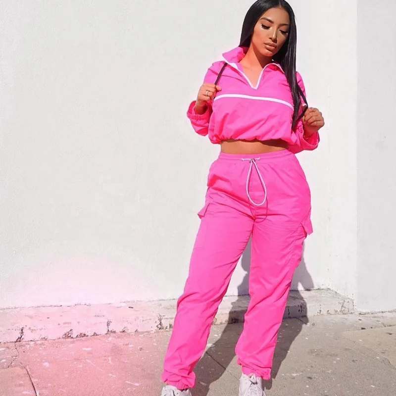 Женский укороченный топ на молнии с высоким воротником и длинными рукавами