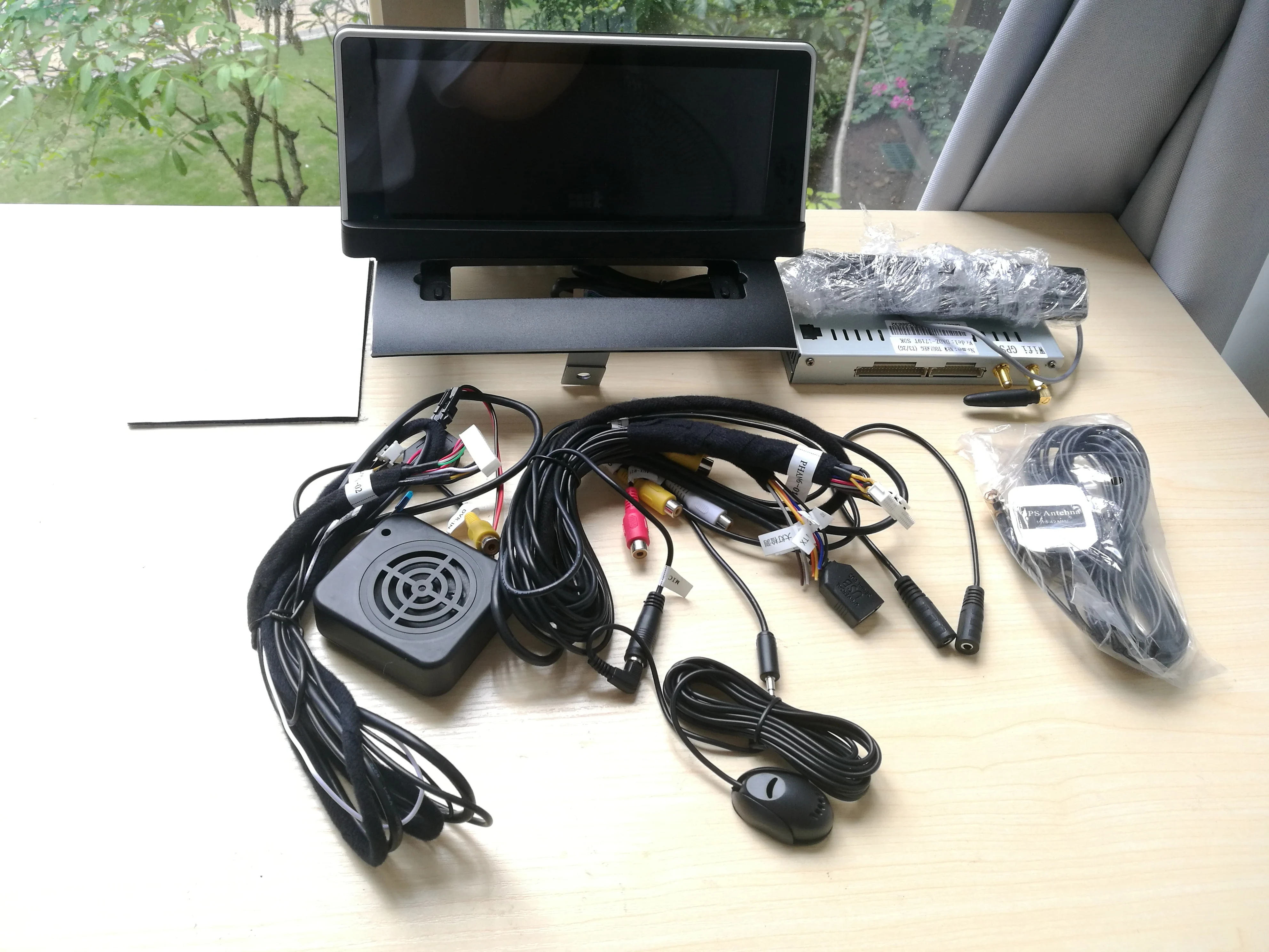 

4GRam 8.8inch Android 10.0 Car Audio for VW Touareg 2011 - 2015 Headunit Stereo Video GPS Navi Multimedia IPS Monitor 4G Radio