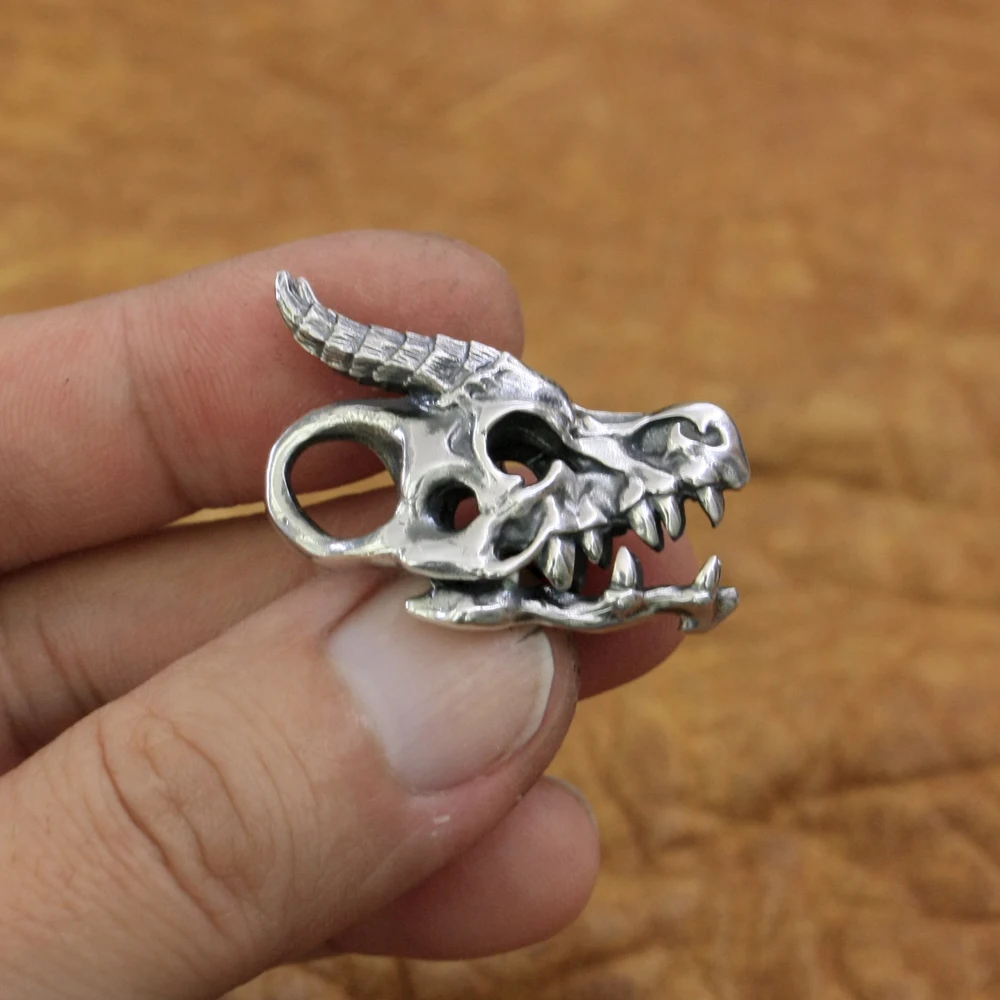 Подвеска в виде дракона черепа желтовато серебряная фотосессия TA51|Подвески| |