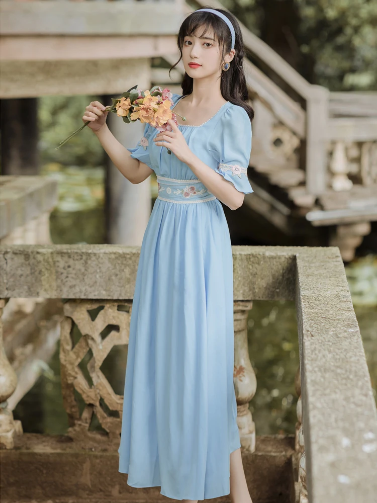 

2020 new fashion women's clothing Square Collar Puff Sleeve Vintage dress women