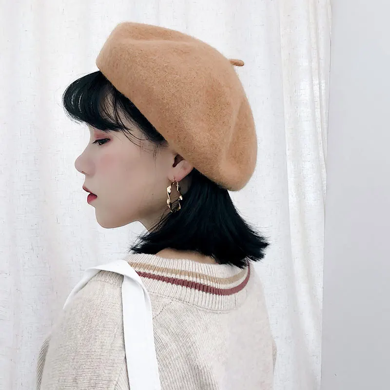 

2020 New Solid Color Retro Painter Beret Women Autumn Winter Hat Versatile Woolen Japanese Edition Art Youth cap Artist Students