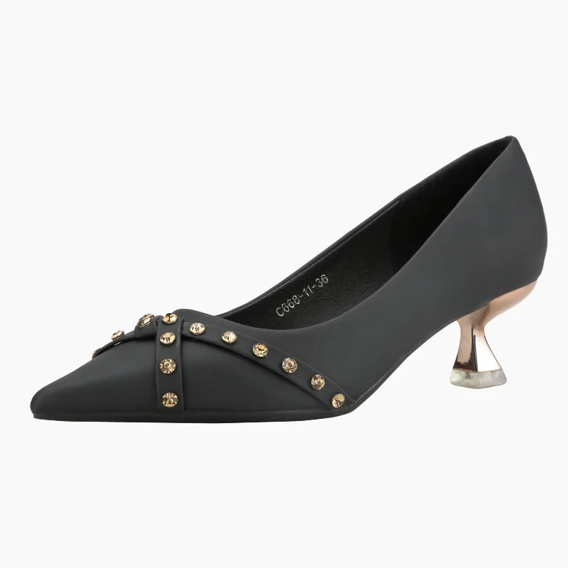 

African Woman Shoe High Heels Pointed Toe Rivets Slip On Branded Pumps Lace-Up 2021 All-Match Shallow Mouth Burgundy Spikes Slip