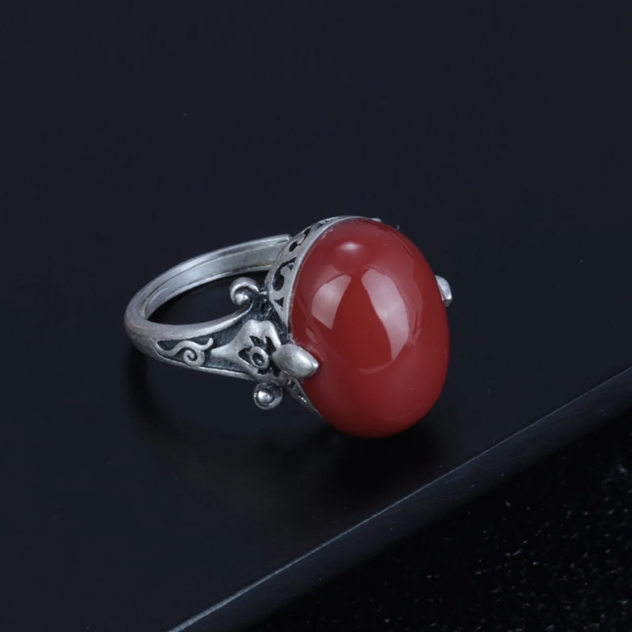 

Real s925 sterling silver southern red agate oval ring, female retro matte index finger ring, live adjustment
