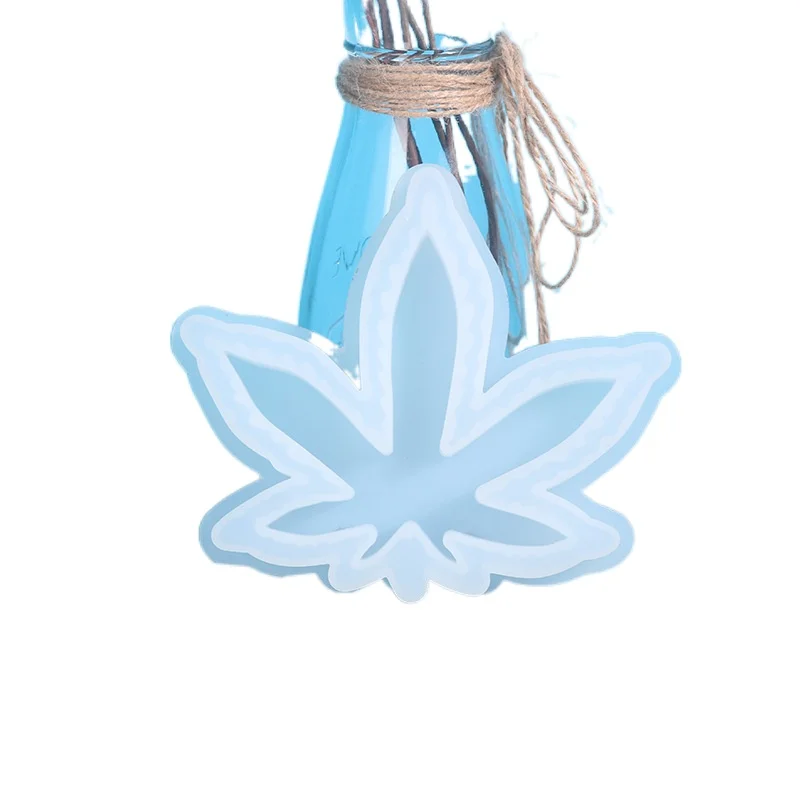 

DIY drop mold maple leaf epoxy silicone ashtray process ornament hand-made mold