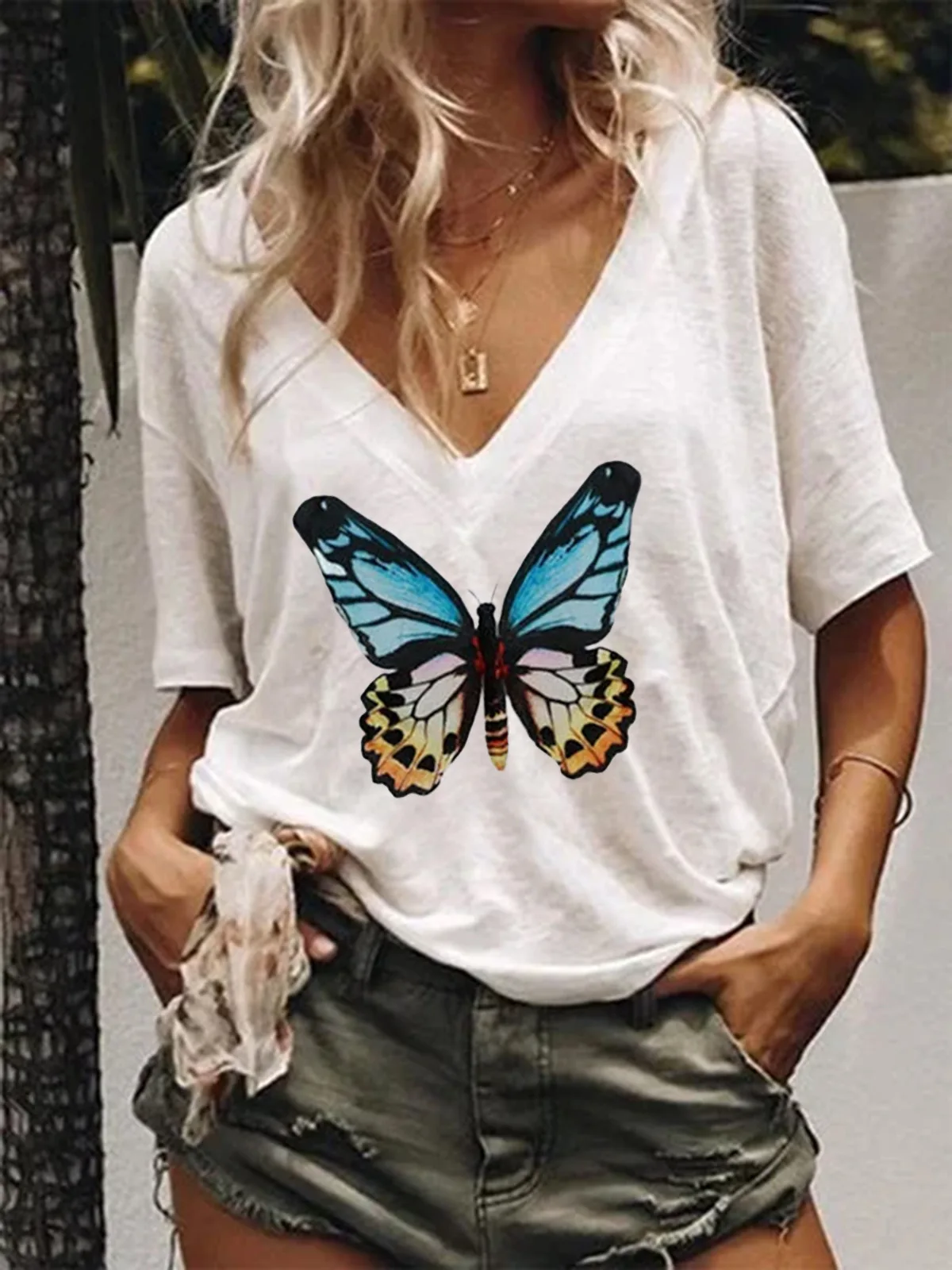 

Women Summer Butterfly Daisy Print TShirt Casual V Neck Short Sleeve Summer Tops Tees 2020 New Clothes for Summer