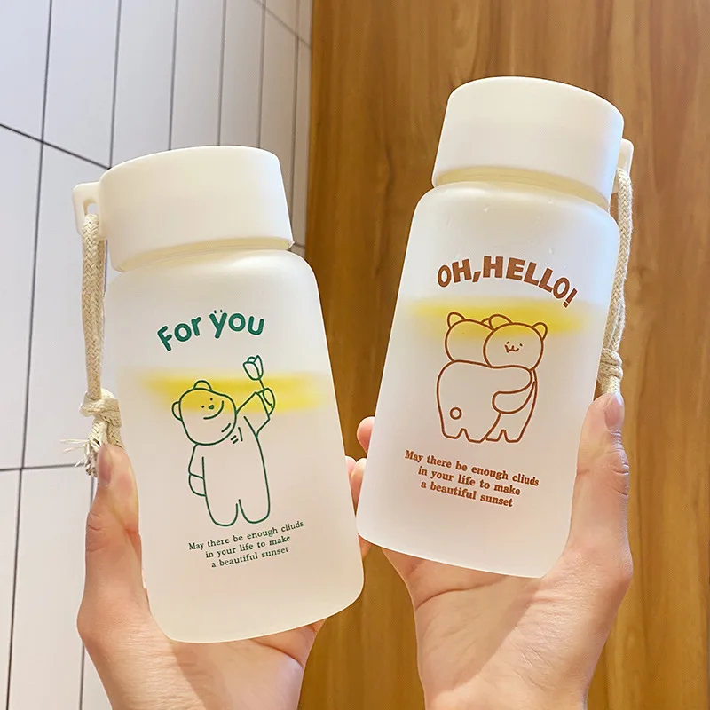 

500ml New Round Frosted Plastic Water Bottle Cute Cartoon Anti-fall Water Cup Portable Travel Drinking Bottle With Lanyard