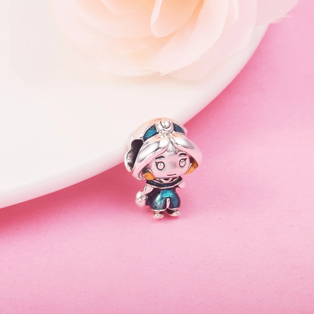 Женский кулон из серебра 2021 пробы с бусинами