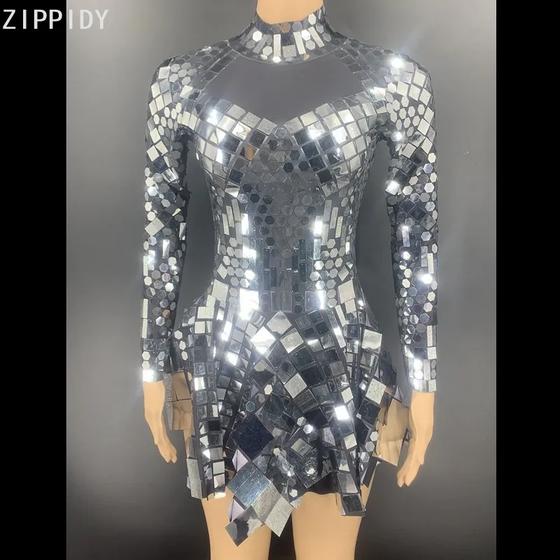 Блестящее короткое платье из спандекса с серебряными блестками для дня рождения