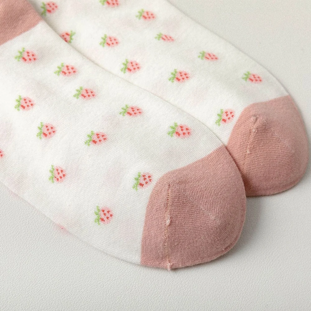 

New Spring Summer Fresh Strawberry Floral Boat Socks Shallow Mouth Invisible Socks Women Breathable Short Cotton Socks