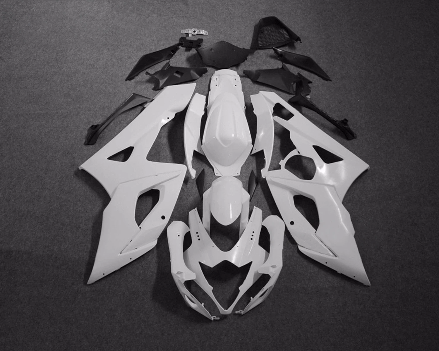 

Motorcycle Fairings for Suzuki GXSR1000 K5 Customize Fairings