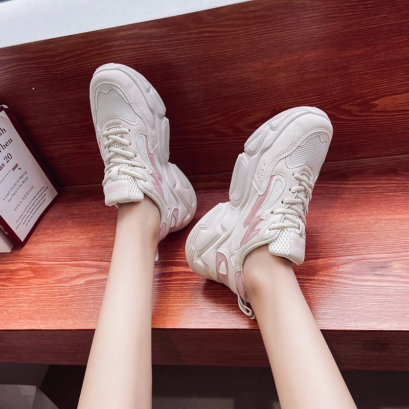 

2021 autumn new daddy women's shoes ins fashion student sports shoes women's heightening casual shoes Korean version