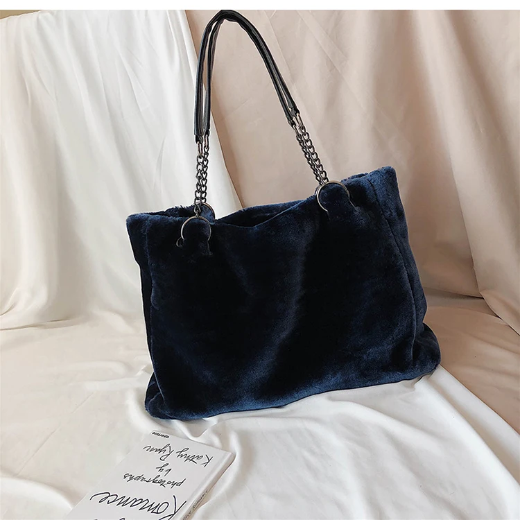 Original Brand Autumn And Winter Plush Shoulder Bag& Large Capacity Chain Tote Bag Width 49cm High 31cm Thickness 13cm