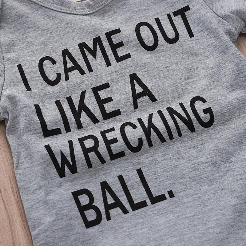 Забавный сдельник для ребенка я выходил как разбивающий мяч принт серый Детский