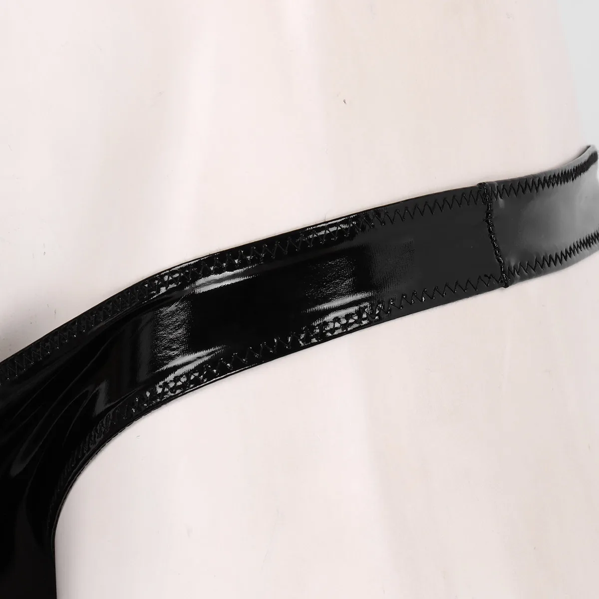 Мужские сексуальные трусики-стринги влажный вид Лакированное нижнее белье с