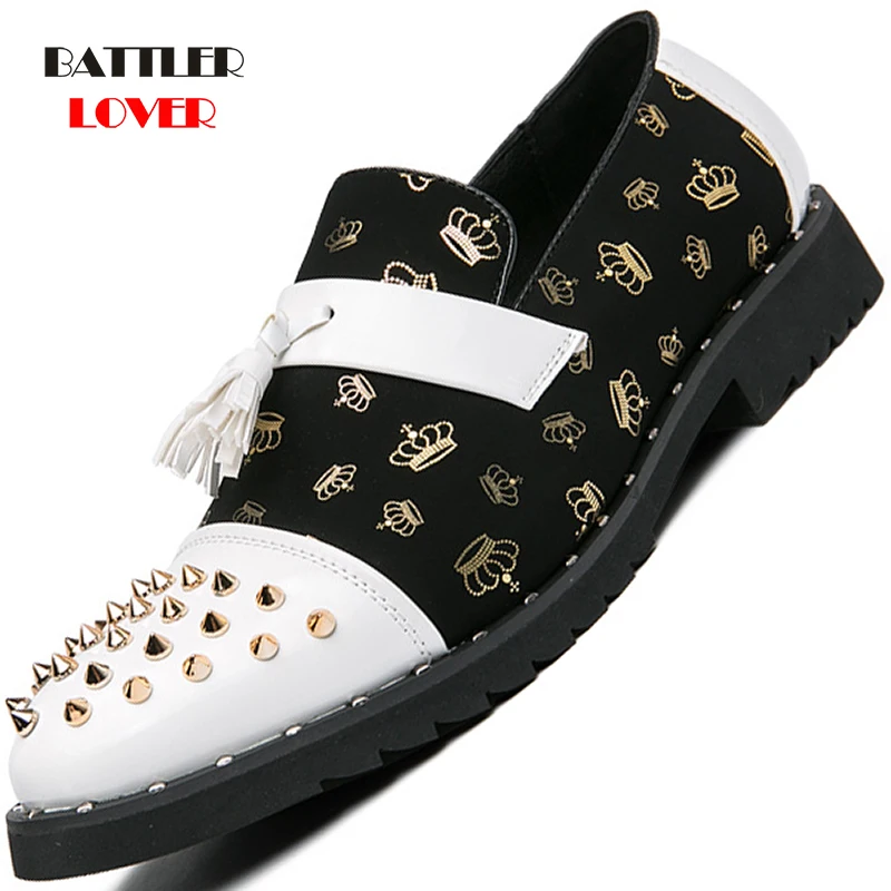 

Spring Luxury Design Business Loafers for Men Punk Rivet Decoration Soft Leather Prom Shoes with Golden Crown Print Plus Size 48