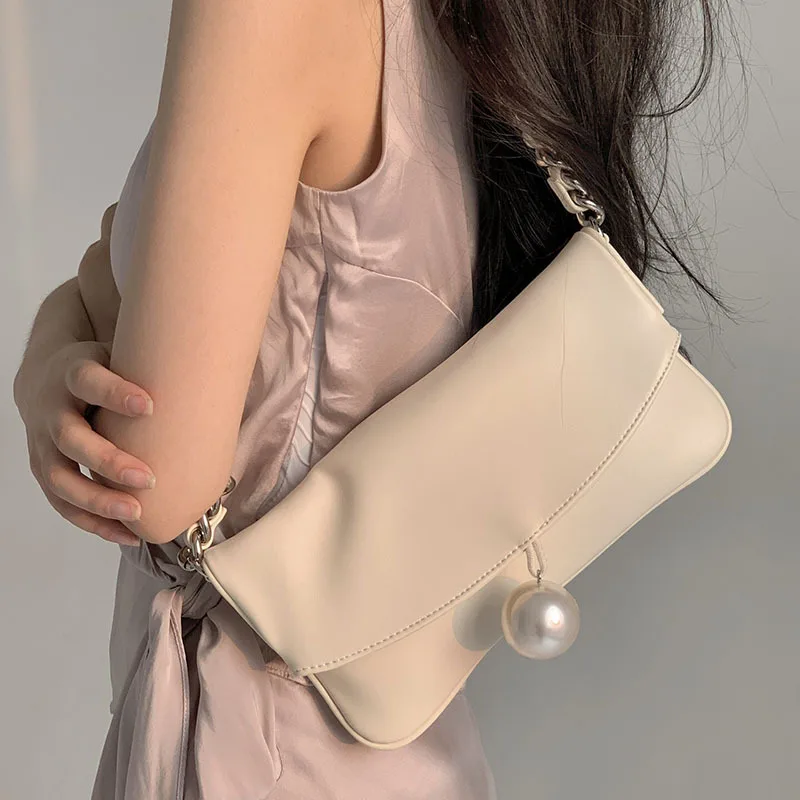 

2021 New Women's Bag Underarm Dual-Use Pearl Chain Bag Shoulder Bag Female Summer Bag Purses and Handbags Luxury Designer