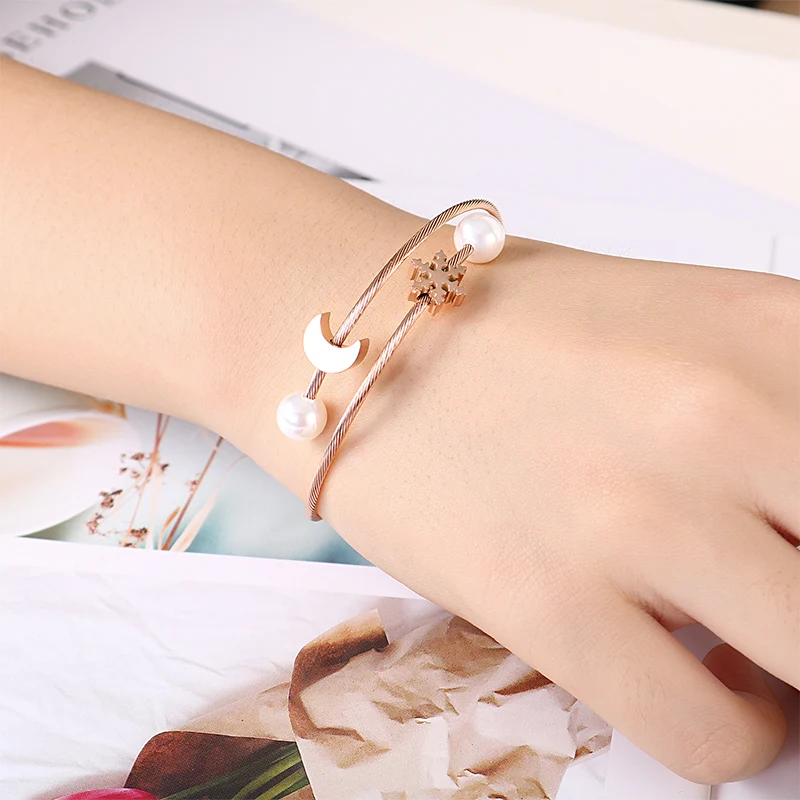 Женский браслет из нержавеющей стали под розовое золото с искусственным