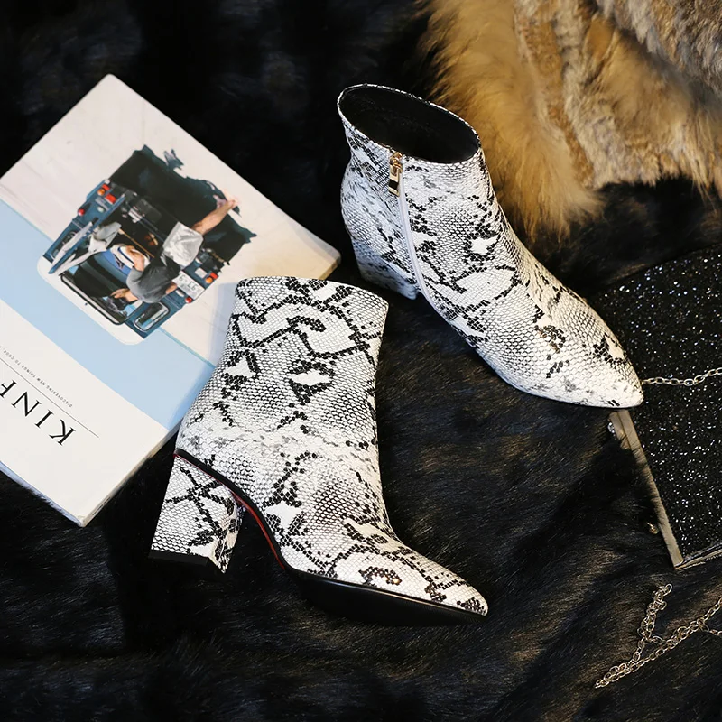 Женские ботильоны из искусственной кожи со змеиным принтом на молнии с острым