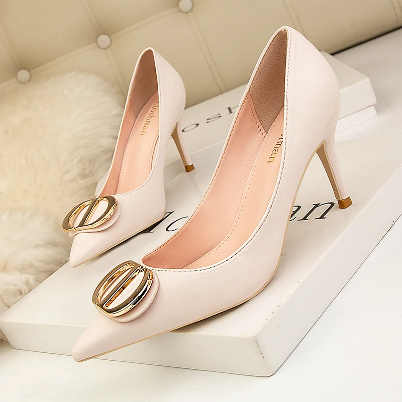 Woman Pumps Luxury High Heels Designer Sexy Pointed Toe Ultra 7cm Ladies Stilettos Large Size 41 Single Shoes 2021 New