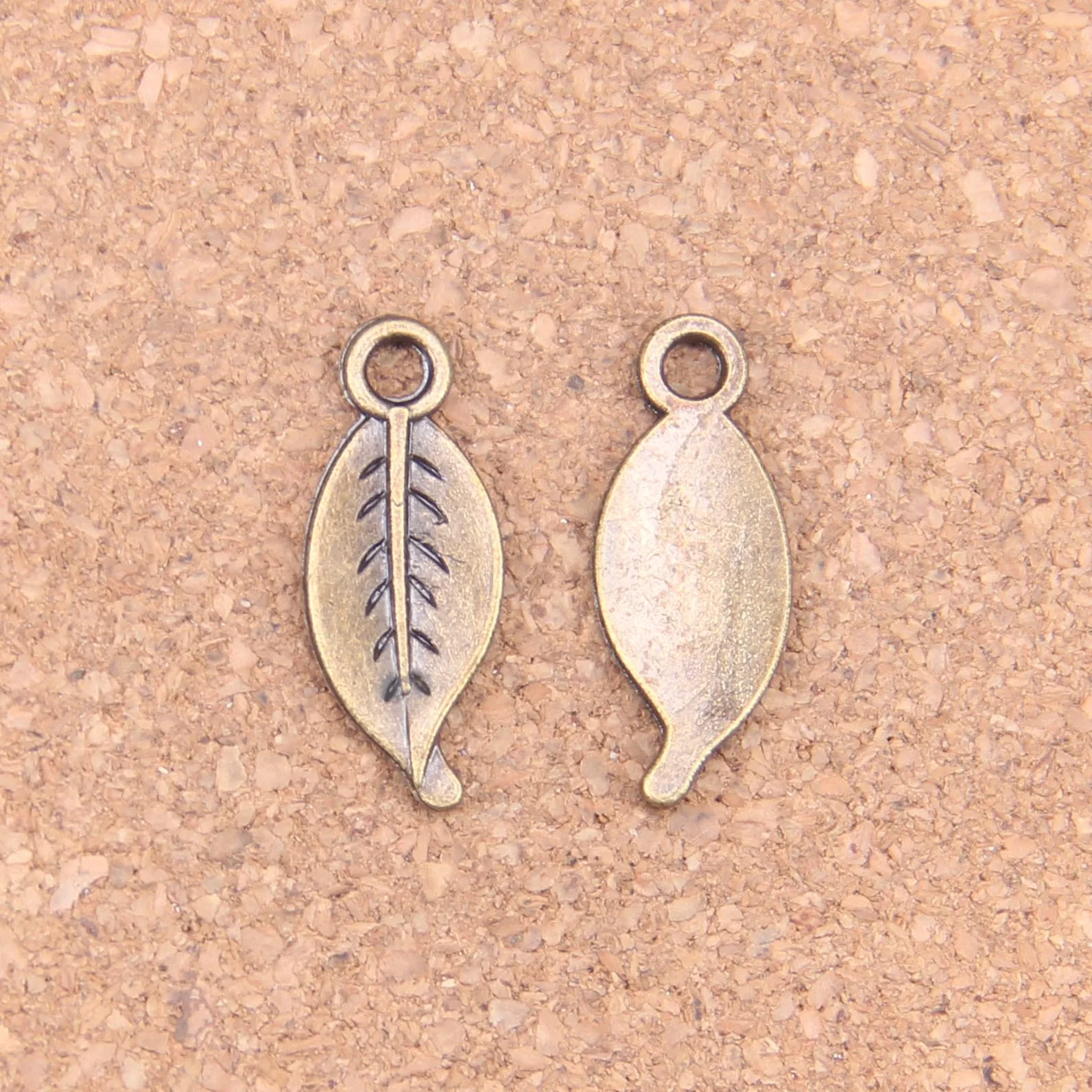 

140pcs Charms tree leaf 24x10mm Antique Pendants,Vintage Bronze Jewelry,DIY for bracelet necklace