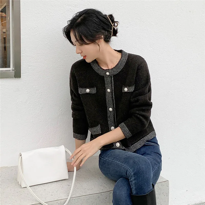 

2020 Autumn And Winter New Simple Fashion Small Fragrance Loose Round Neck Long Sleeve All Match Sweater Jacket Female C220