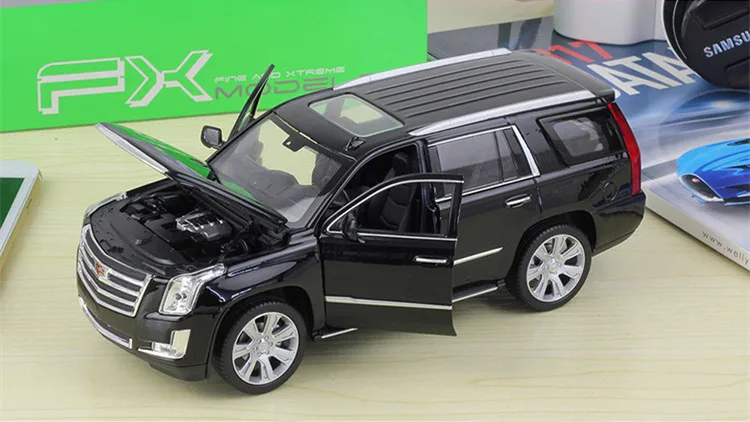 WELLY 1:24 Cadillac Escalade SUV модель автомобиля из сплава украшение Коллекция игрушек инструменты подарок