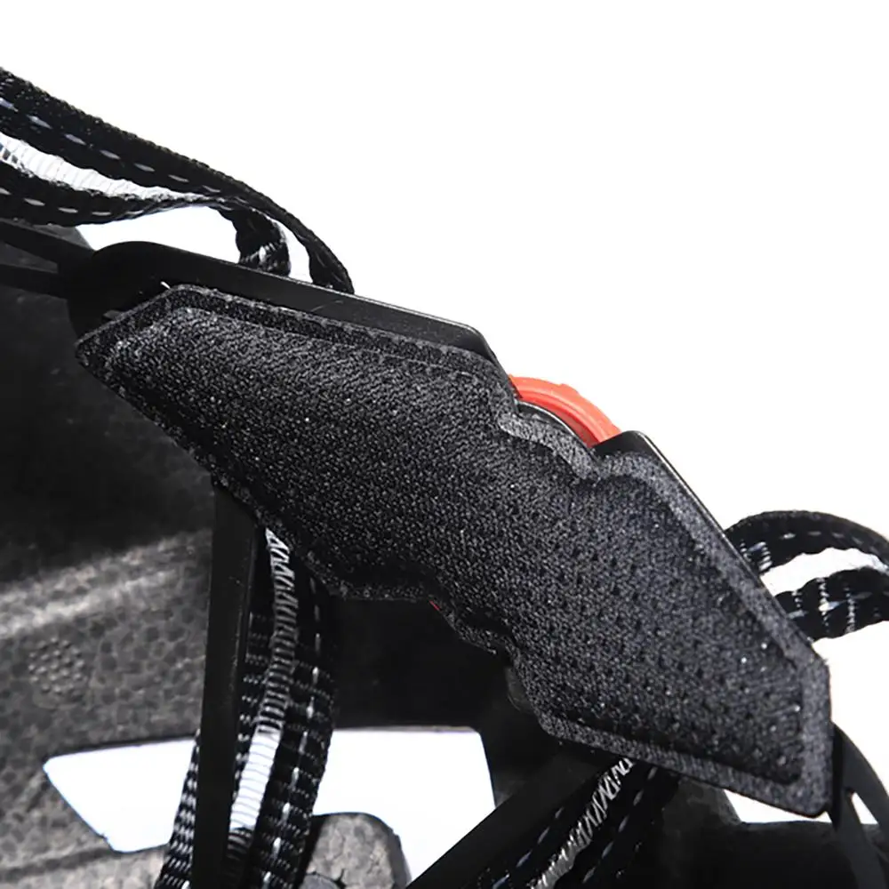 

PMT-Ultralight Bicycle Helmet, Breathable, Road Bicycle Helmet, One-piece Molding, Unisex 23-hole TiCK Adjustment System