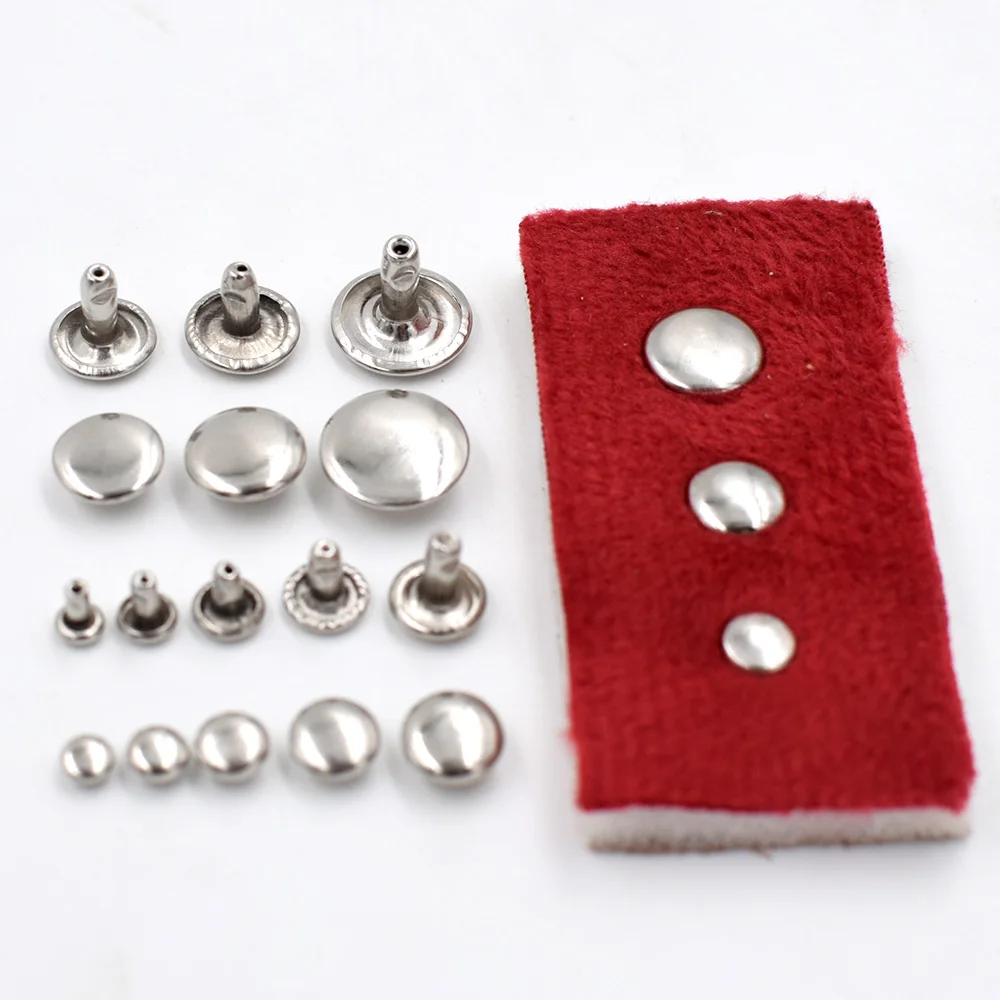 500 шт. Металлических Заклепок. Календарь меню кожаный ремешок с застежкой для