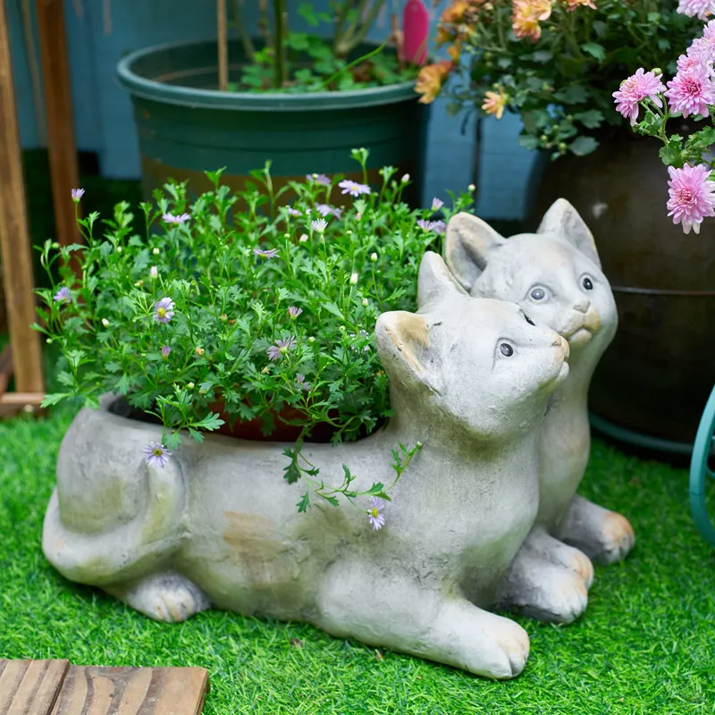 Цементный цветочный горшок в пасторальном стиле с изображением животных кошек