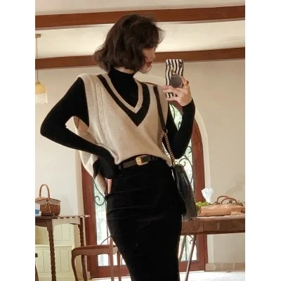 

Женский свитер в гонконгском ретро-стиле МАЗ 2021