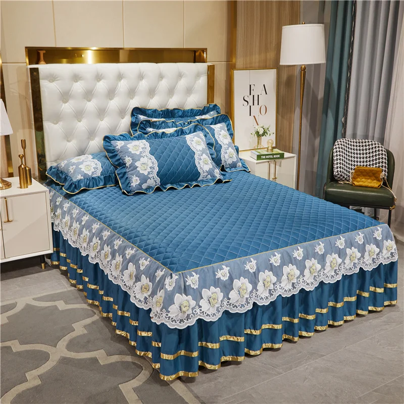 

Thicken Lace Bedding Bedsheet Pillowcases With Cotton Blue Europe Silky Embroidery Bed Skirt Bedspread Mattress Cover Anti-Slip