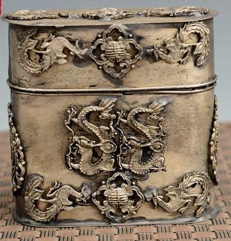 

Exquisite Chinese old-style Tibetan silver Dragon Phoenix Statue Toothpick Box, Cigarettes Case