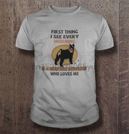 Мужская футболка первое что я вижу каждое утро это миниатюрный шнауцер который
