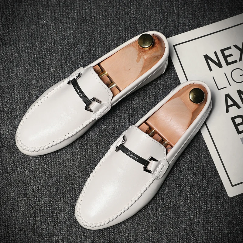 Мужские кожаные туфли черные лоферы на плоской подошве легкие и удобные