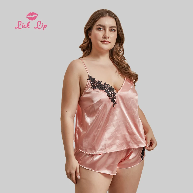 Женская кружевная ночная сорочка с цветочным узором | одежда