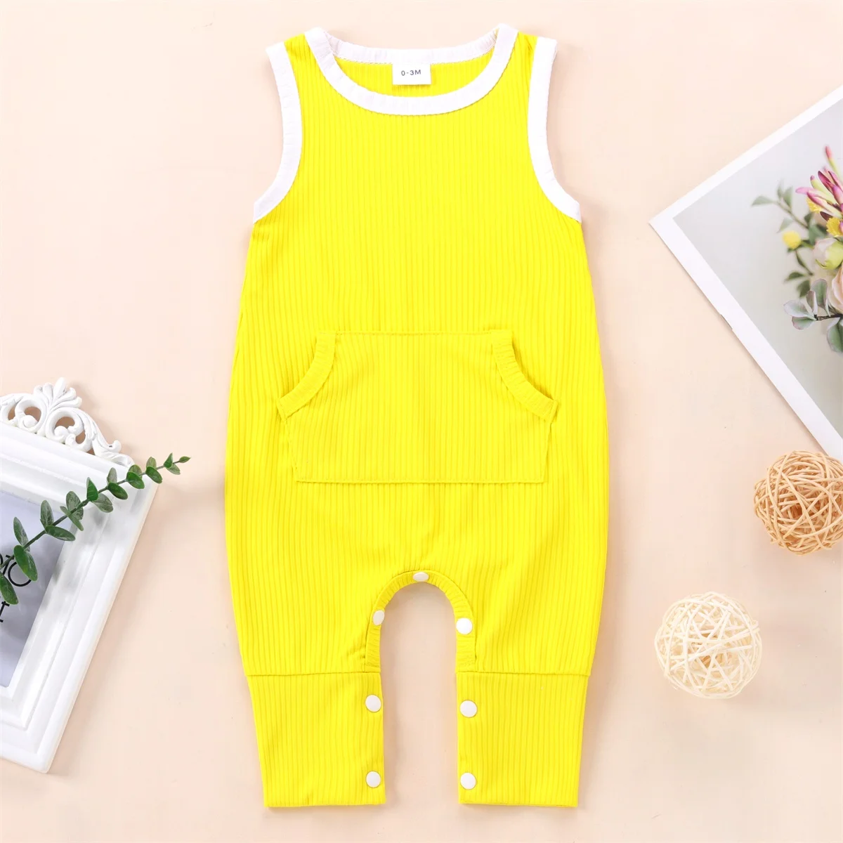 

PatPat Baby Solid Pocket Sleeveless Jumpsuit