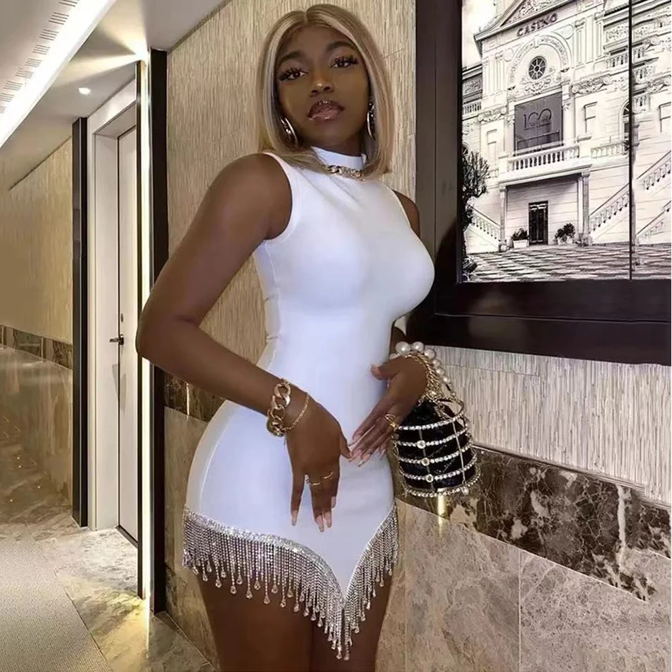 

2021 new women's black and white sleeveless O-neck diamond V-shaped fringed tie dress tight-fitting elegant sexy evening mini dr