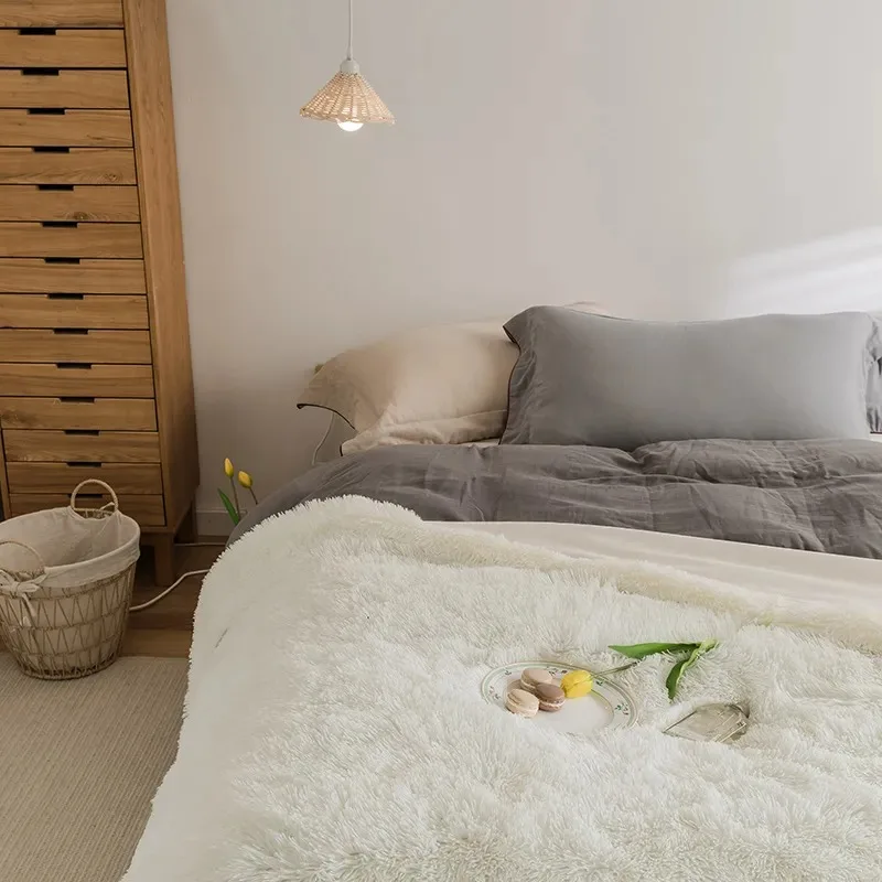 Покрывало на кровать 4-5 см голубое серое зимнее в японском стиле 2021 Х200 | Дом и сад