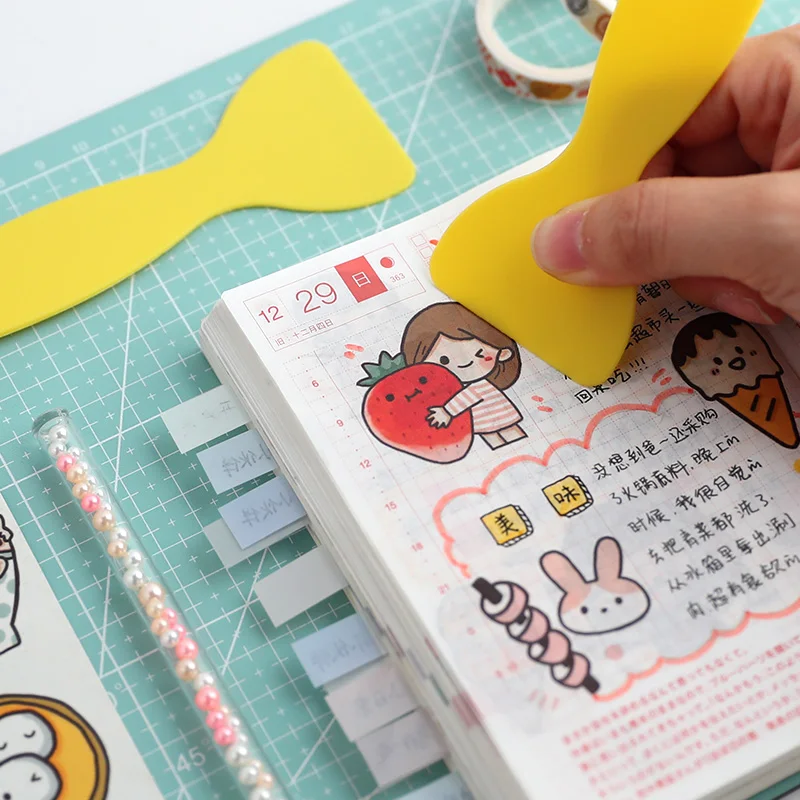 

Mohamm 1PC Simple Hand Account Tool Scraper Prevent Sticker Curling Stationery School Supplies