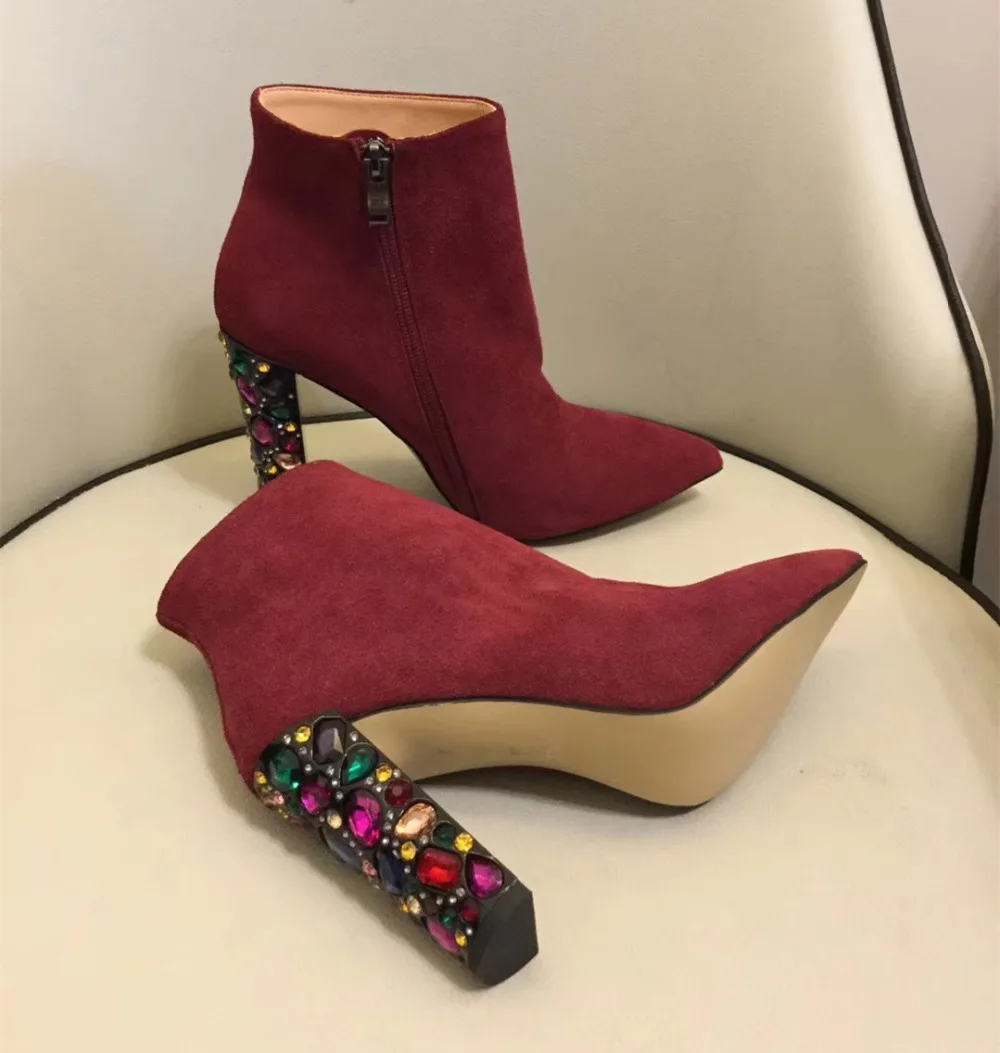 Женские замшевые ботильоны на высоком каблуке модные полусапожки со стразами