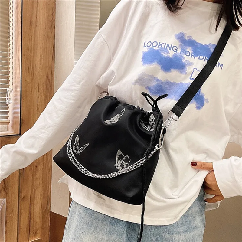 

Fashion Butterfly Messenger Bag Women Drawstring Chain Shoulder Pouch Nylon Casual Lady Handbag Simple All-Match Female Bags