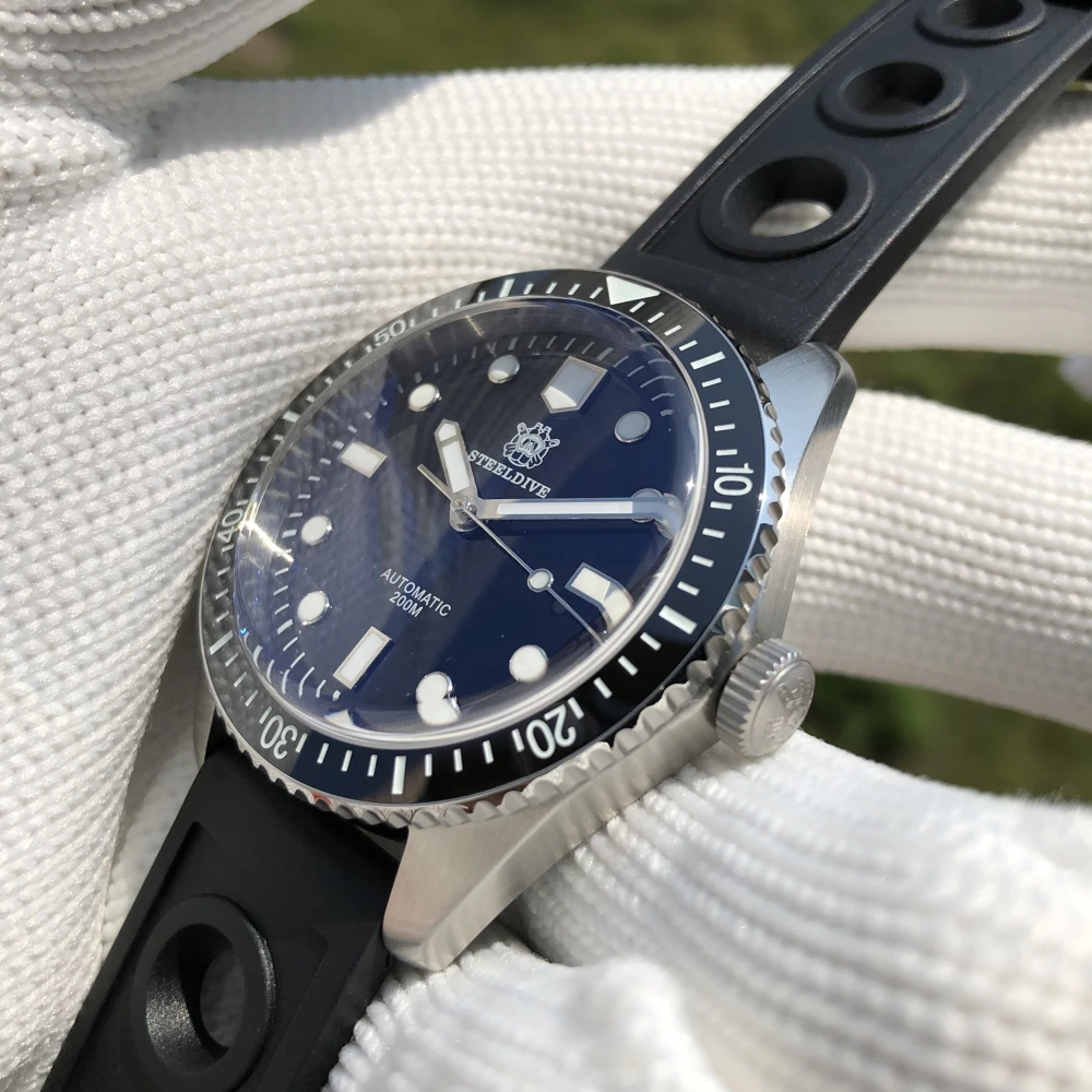 Часы мужские механические с автоподзаводом сапфировым стеклом Seiko-NH35 мм 200 |