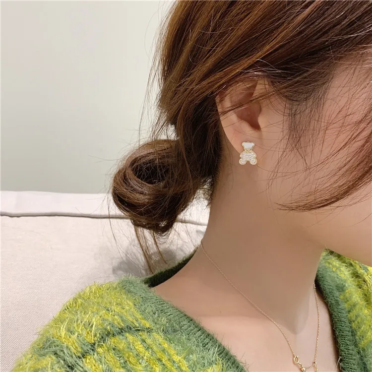 

Korean Funny Emulational Little Bear Ear Studs Original Refreshing Metal Small Earrings Temperamental Exquisite Girl Jewelry