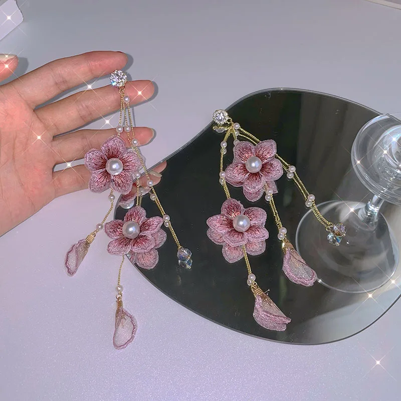 

Origin Summer Vintage Fabric Flower Long Tassel Dangle Earring for Women Pink Simulation Pearl Rhinestone Earring Jewellery