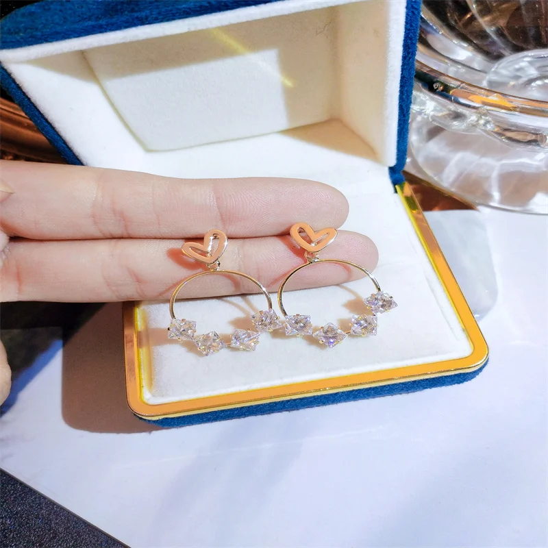 

Delicate Sparkling Geometric Crystal Big Circle Stud Earrings Hollow Out Love Heart Earring for Women Girl Party Wedding Jewelry
