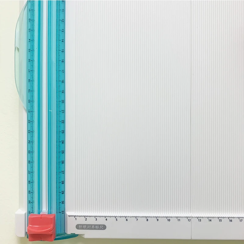 

1 pcs Foldable Trim Score Board Used For Crafts Making Photo Albums Scrapbooking Card Decorative