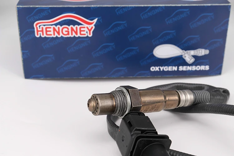 

0258017028 11787535269 BMW 1 3 5 6 7 E92 E90 E60 E84 E66