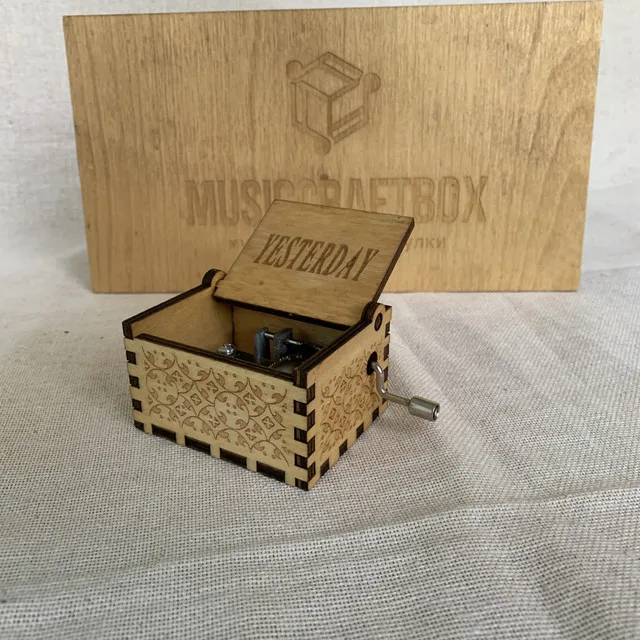 Музыкальная шкатулка The Beatles - Yesterday | Дом и сад